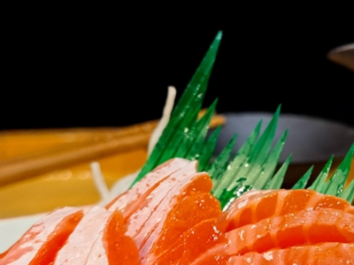 B12. Salmon Belly Sashimi